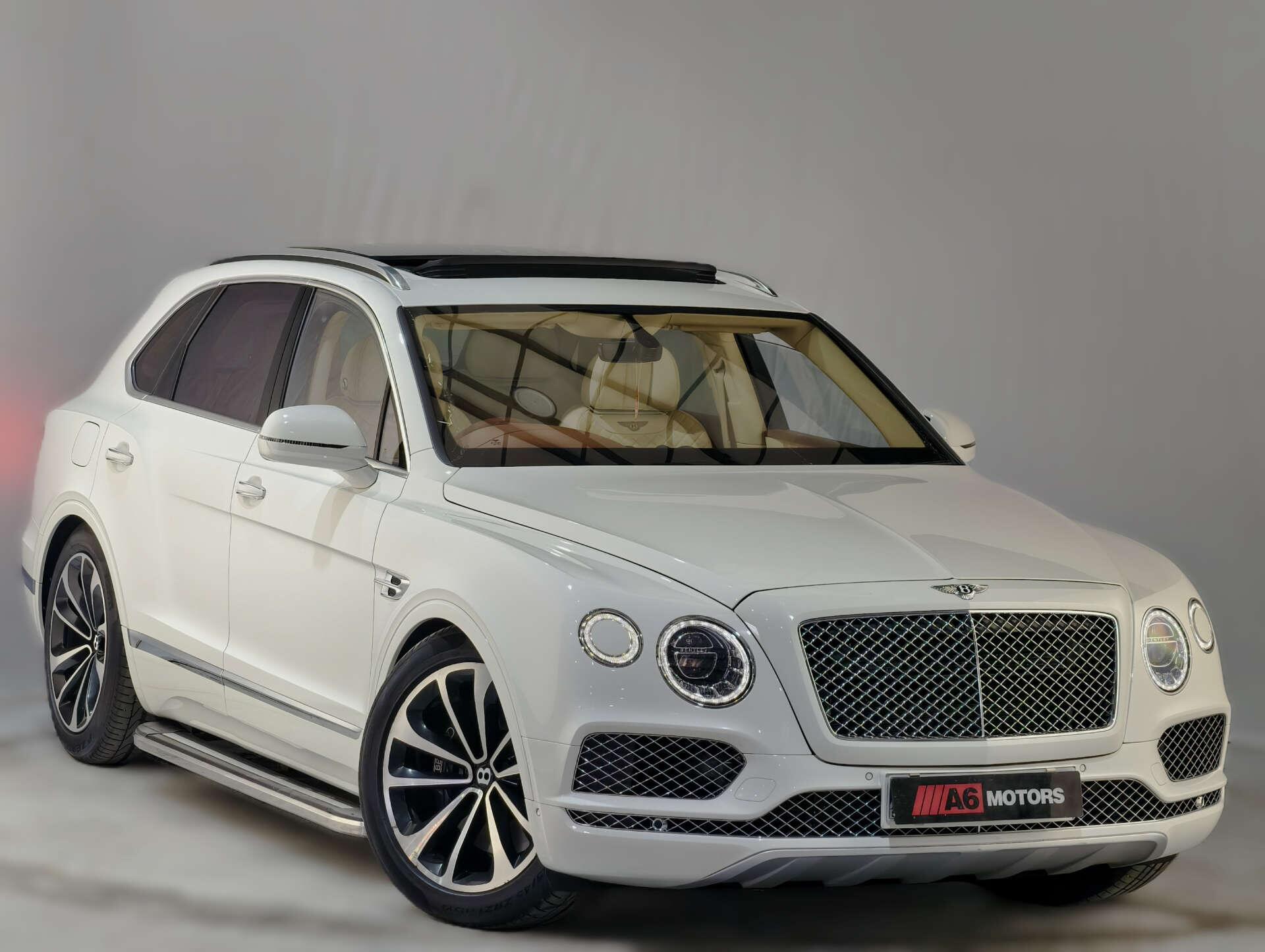 Bentley Bentayga view 7