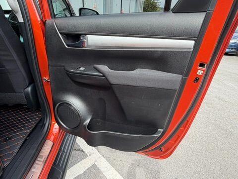 Toyota Hilux view 11