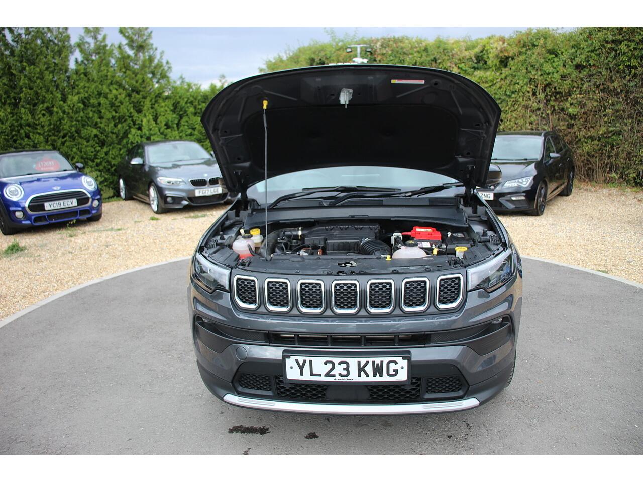 Jeep Compass view 38