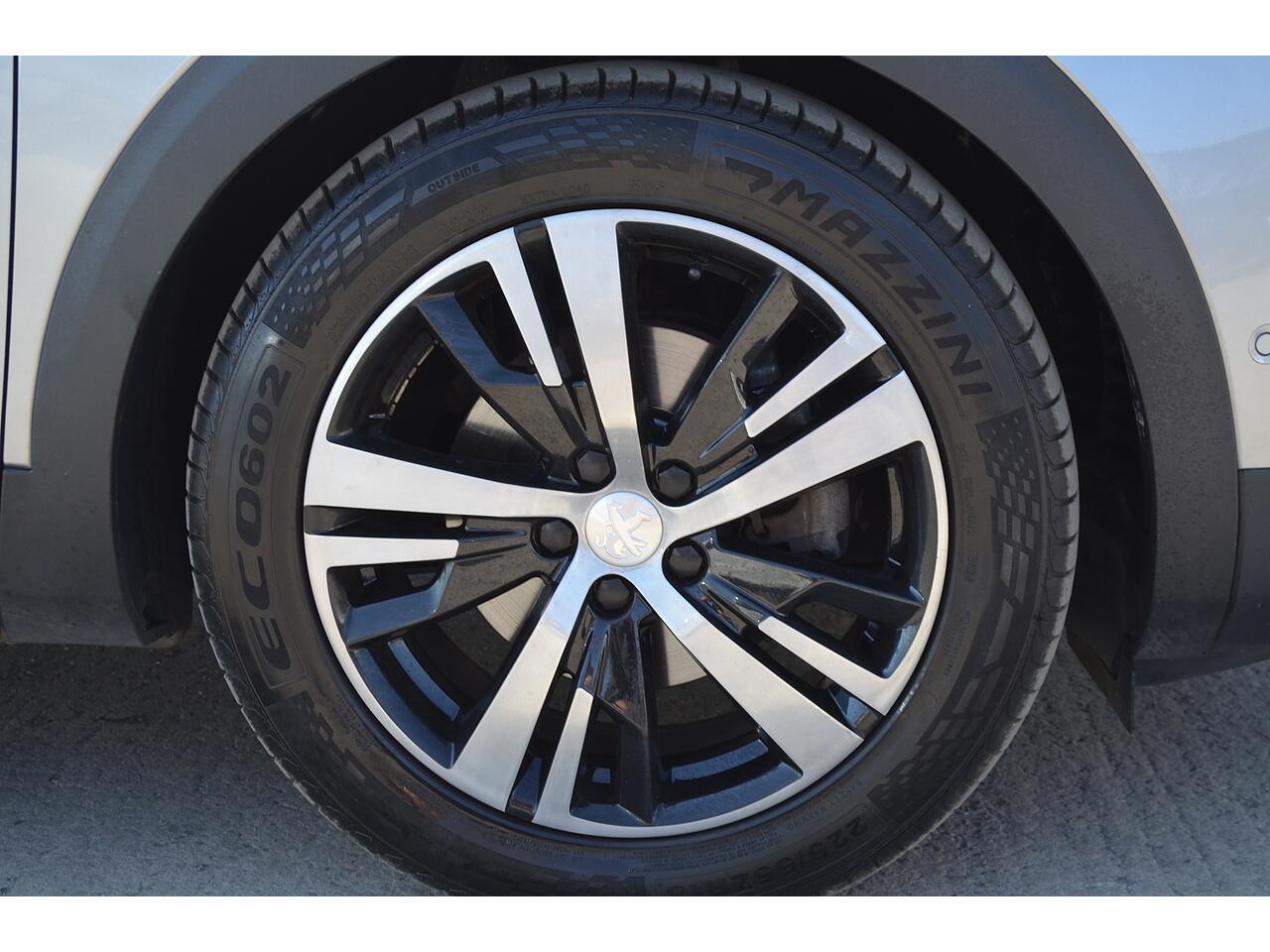 Peugeot 5008 view 32