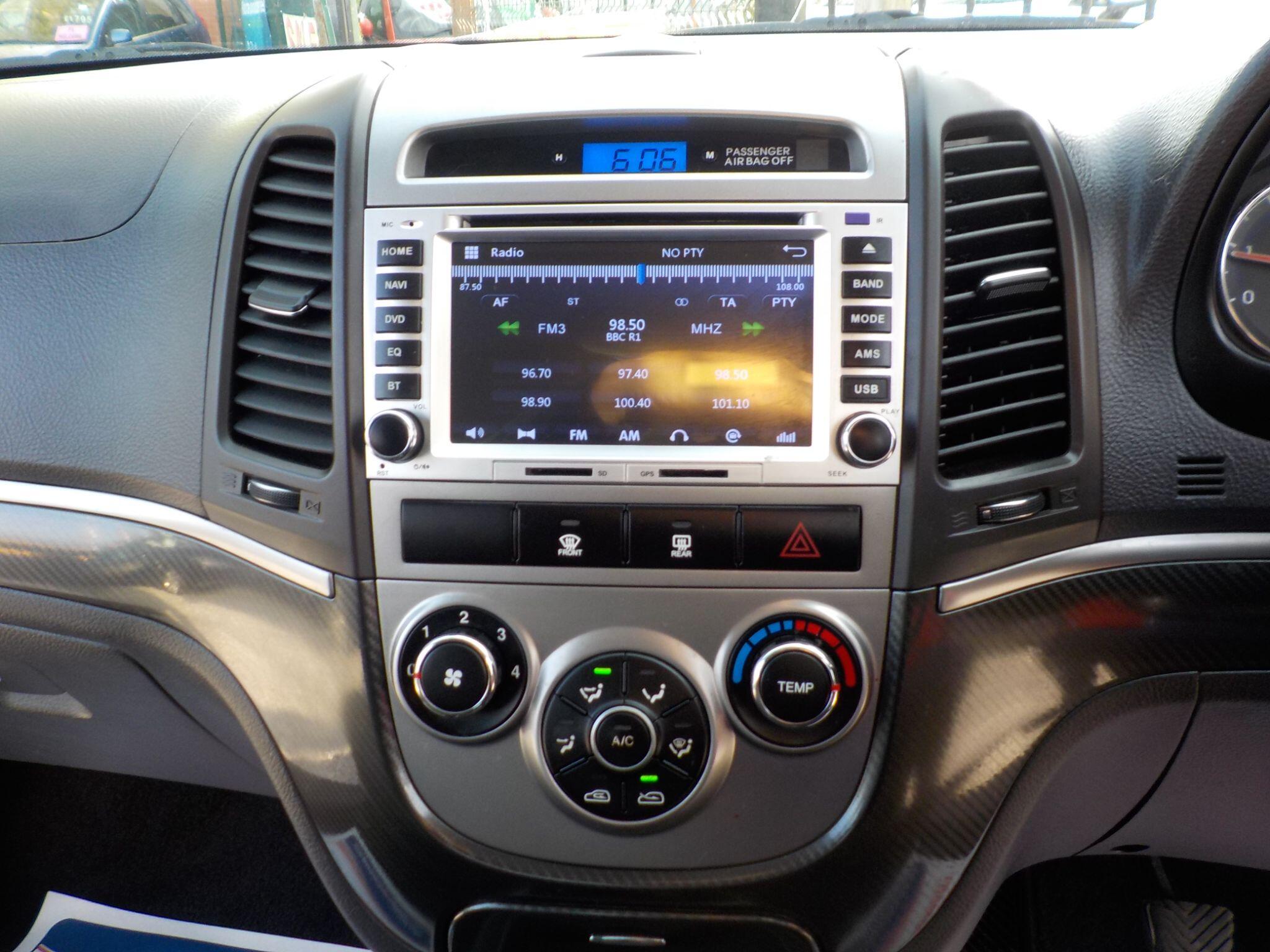 Hyundai Santa Fe 2.2 CRDi Style 4WD Euro 5 5dr (5 seat)