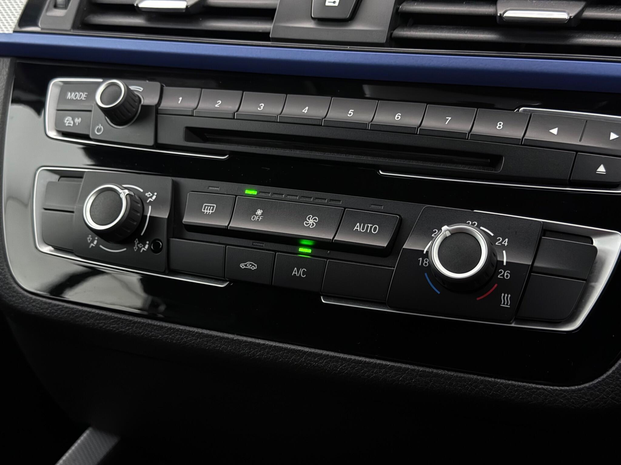 BMW 2 Series view 24
