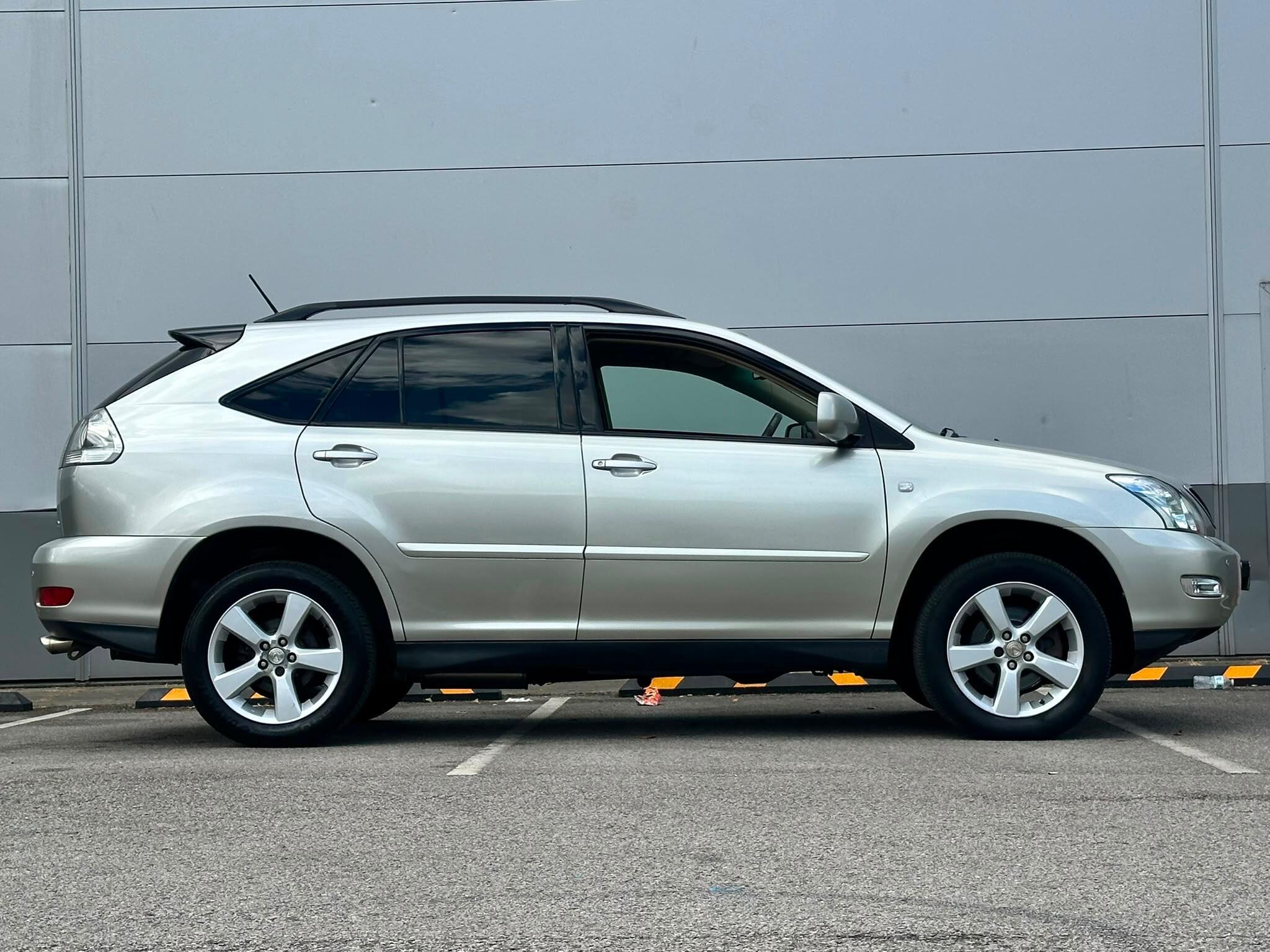Lexus RX view 9