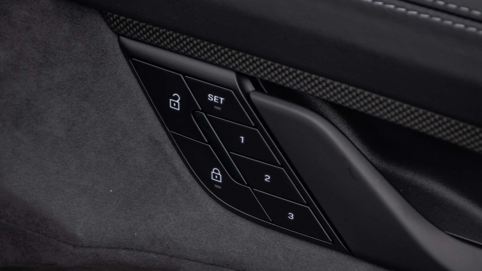 Porsche Taycan view 29