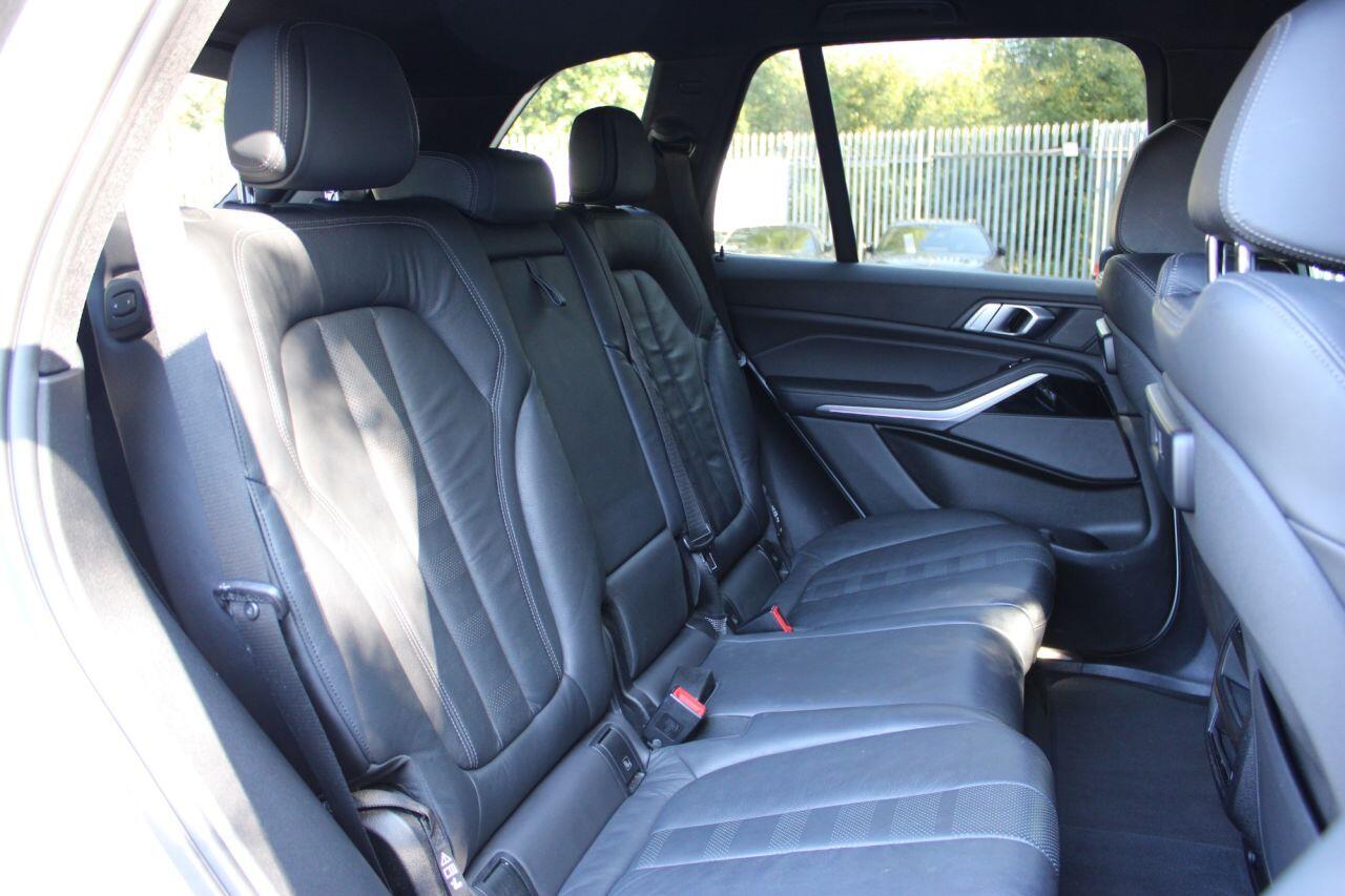 BMW X5 view 16