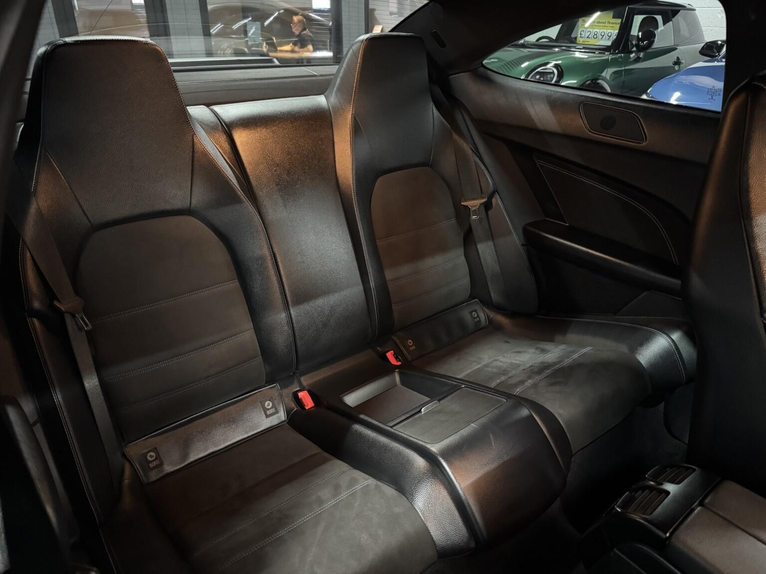 Mercedes-Benz C Class view 14
