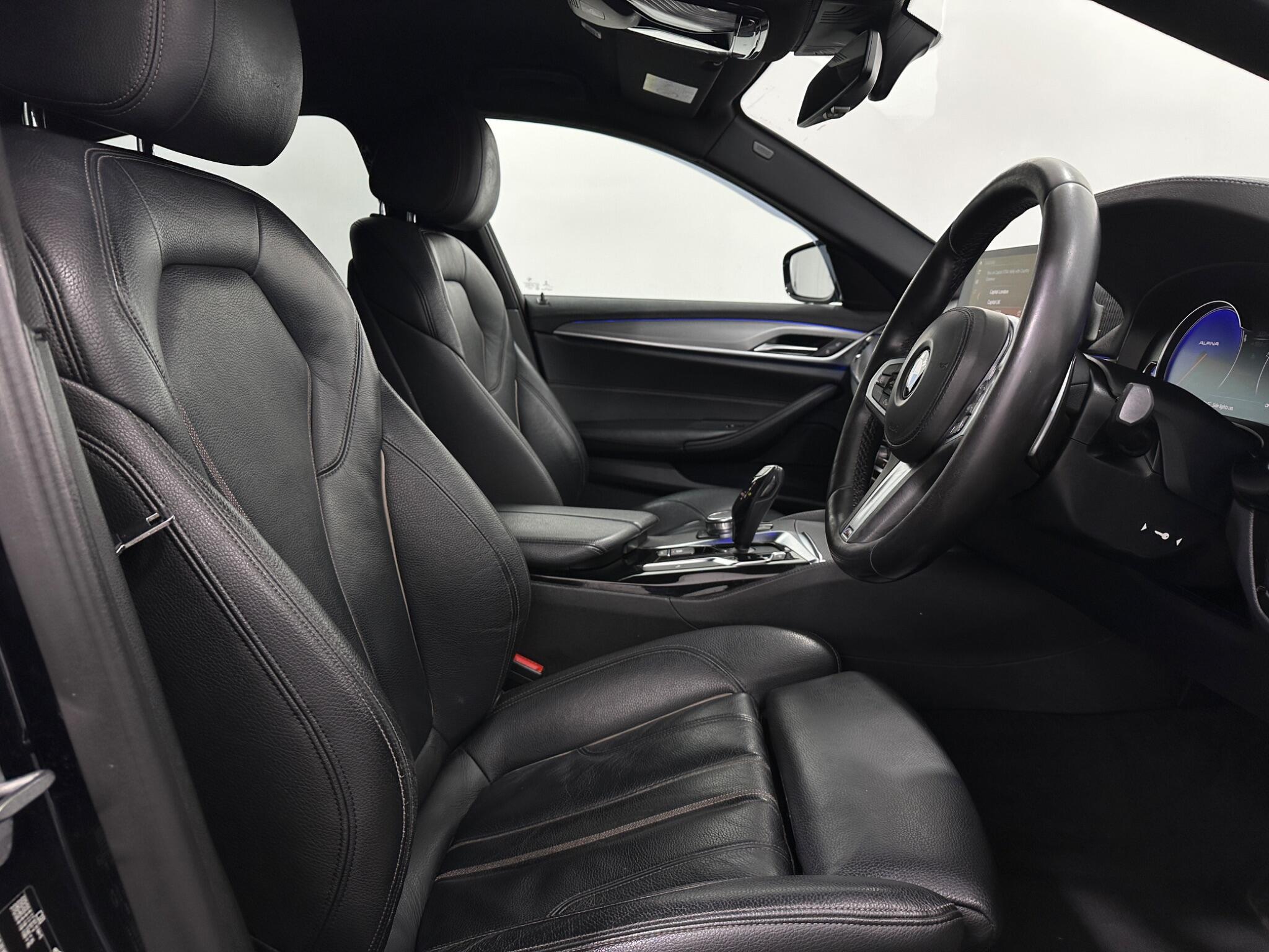 BMW 5 Series view 31