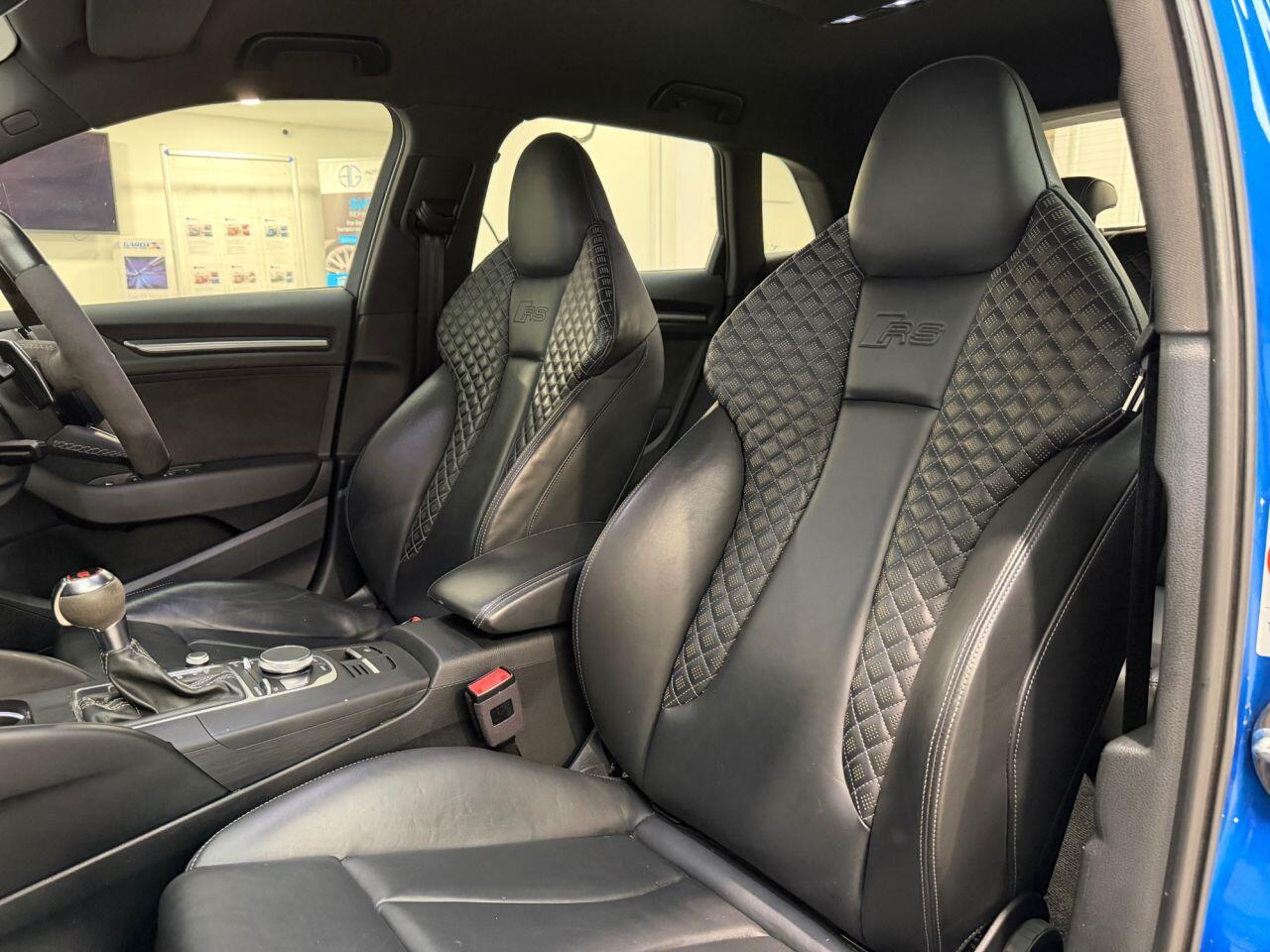 Audi RS3 view 28