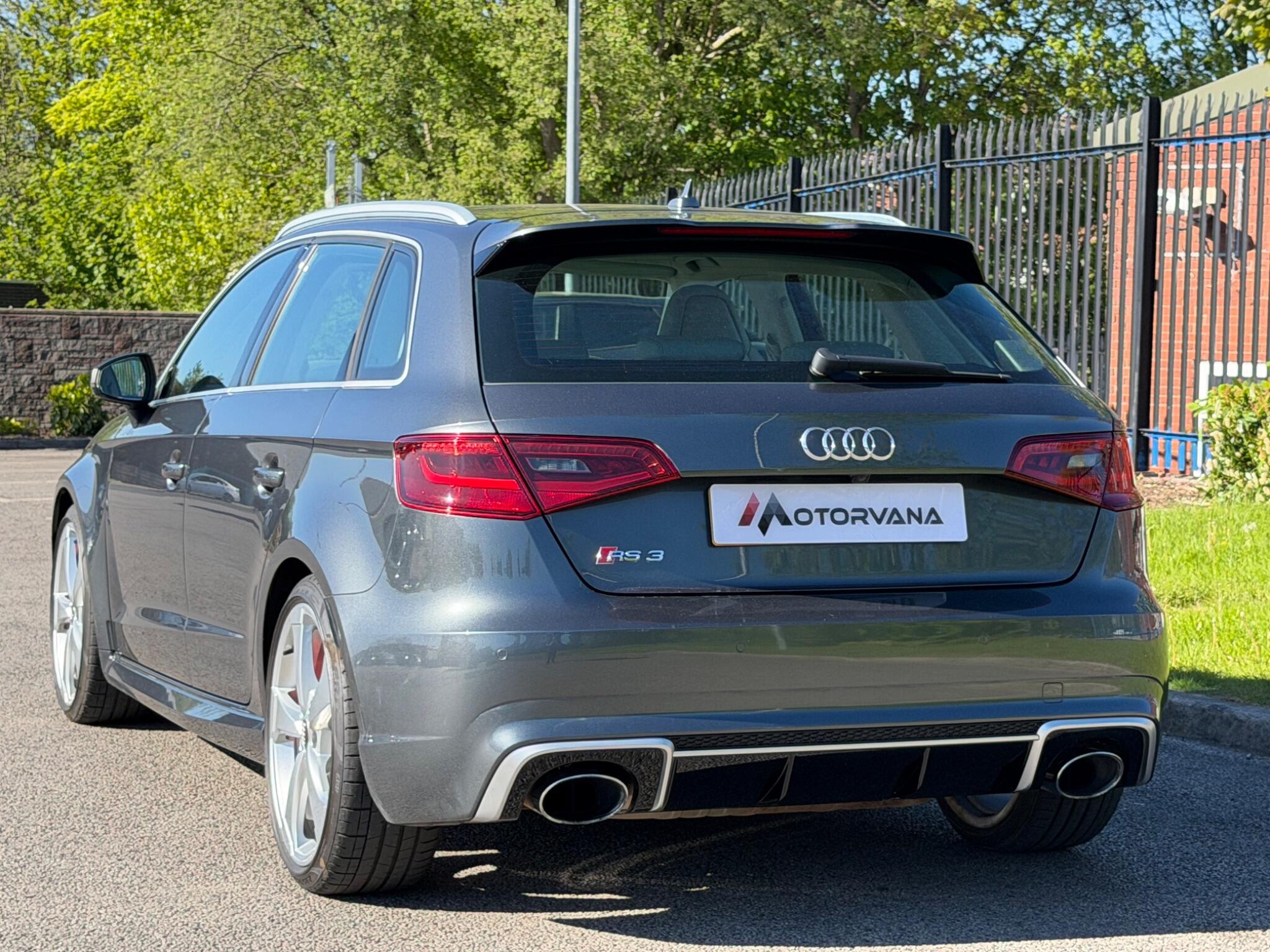 Audi RS3 view 4