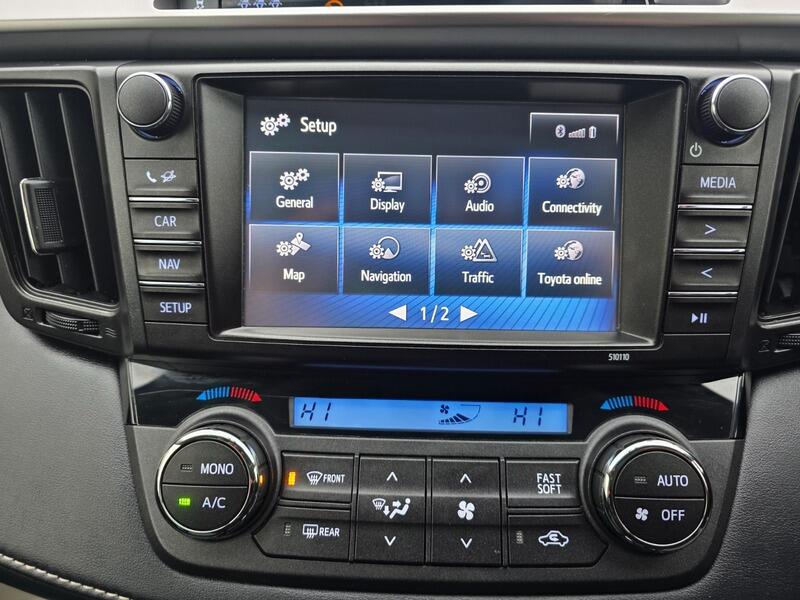 2016 Toyota RAV4 image 35