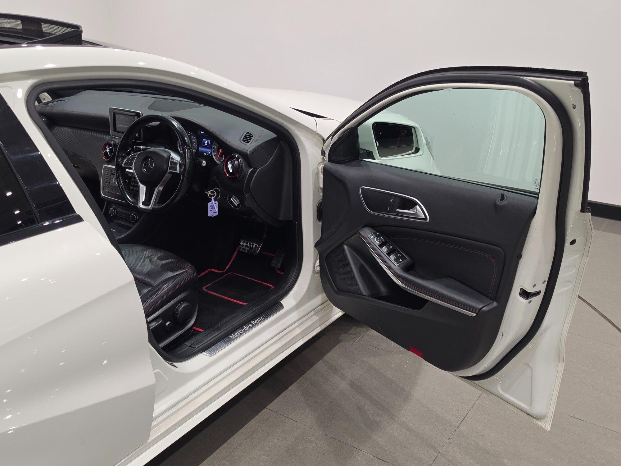Mercedes-Benz A-Class view 49
