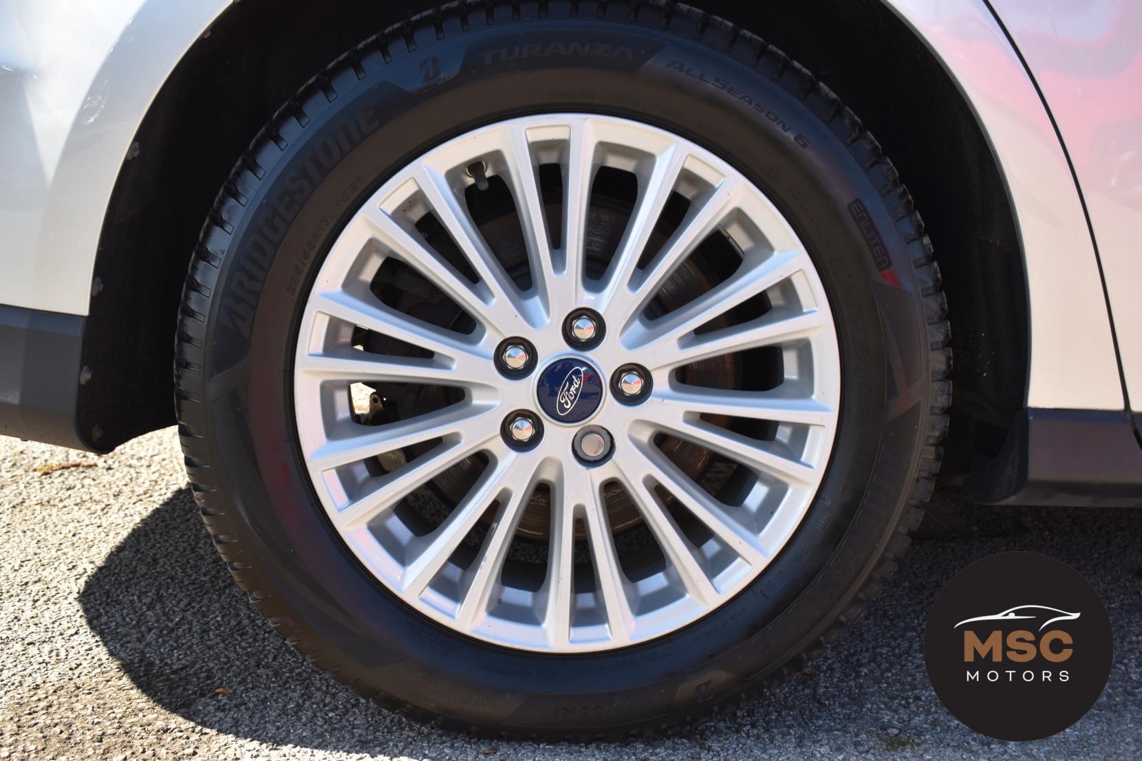 Ford Galaxy view 26