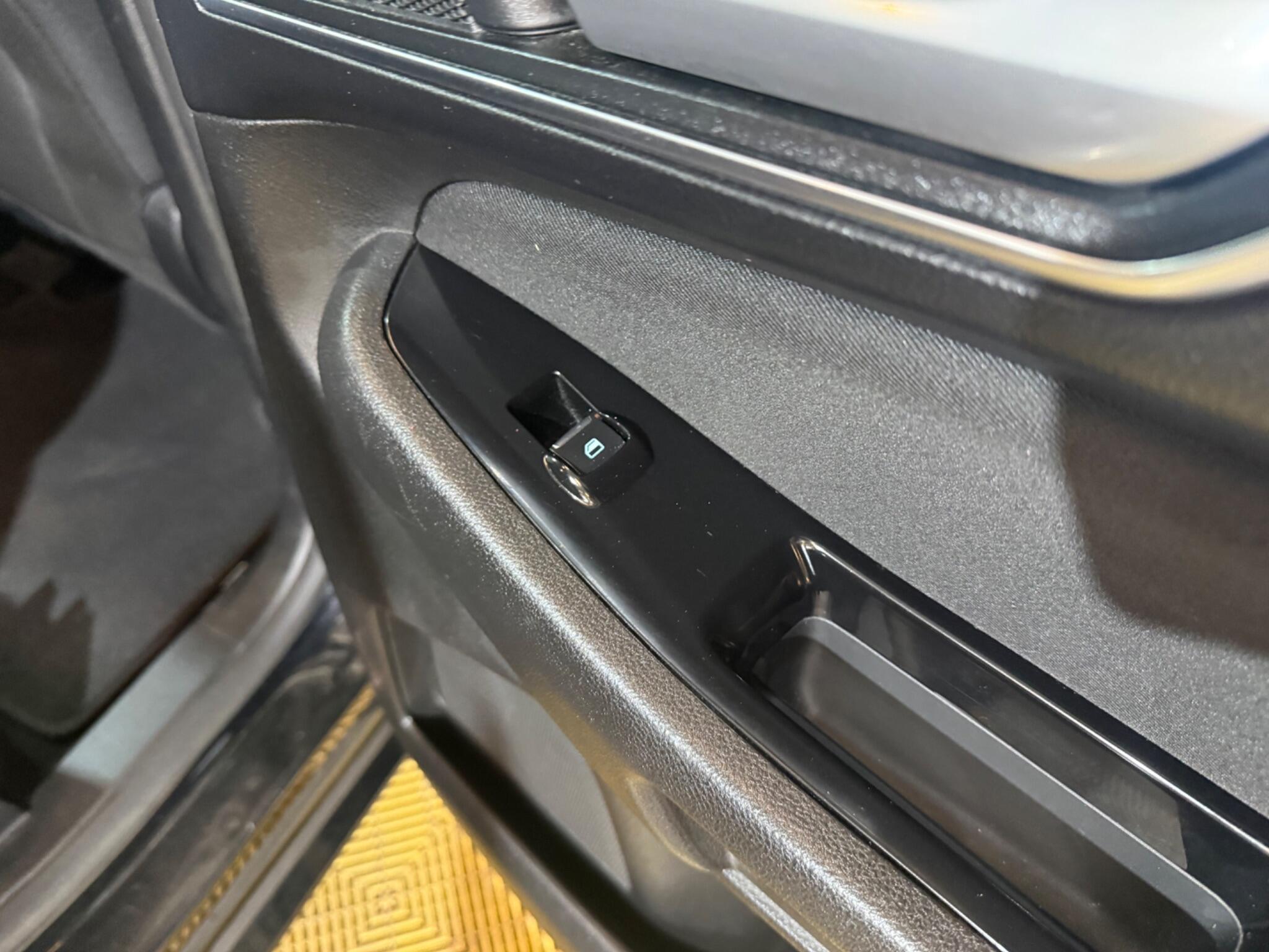 Ford S-Max view 37
