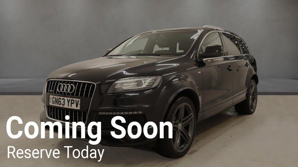Audi Q7 view 7