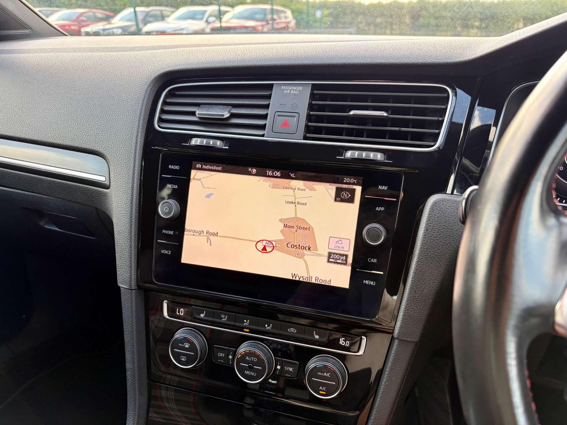 Volkswagen Golf view 49