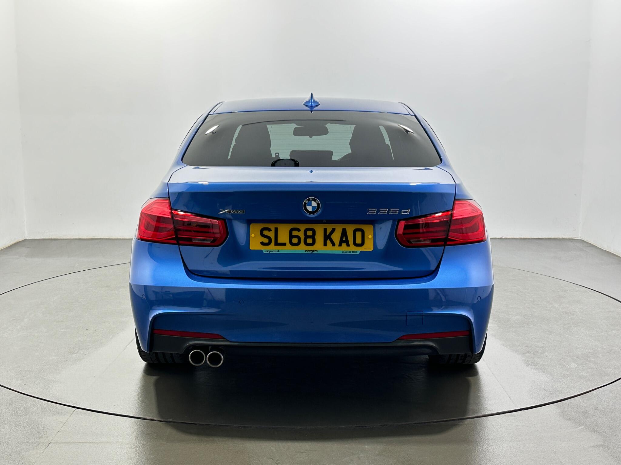 BMW 3 Series view 7