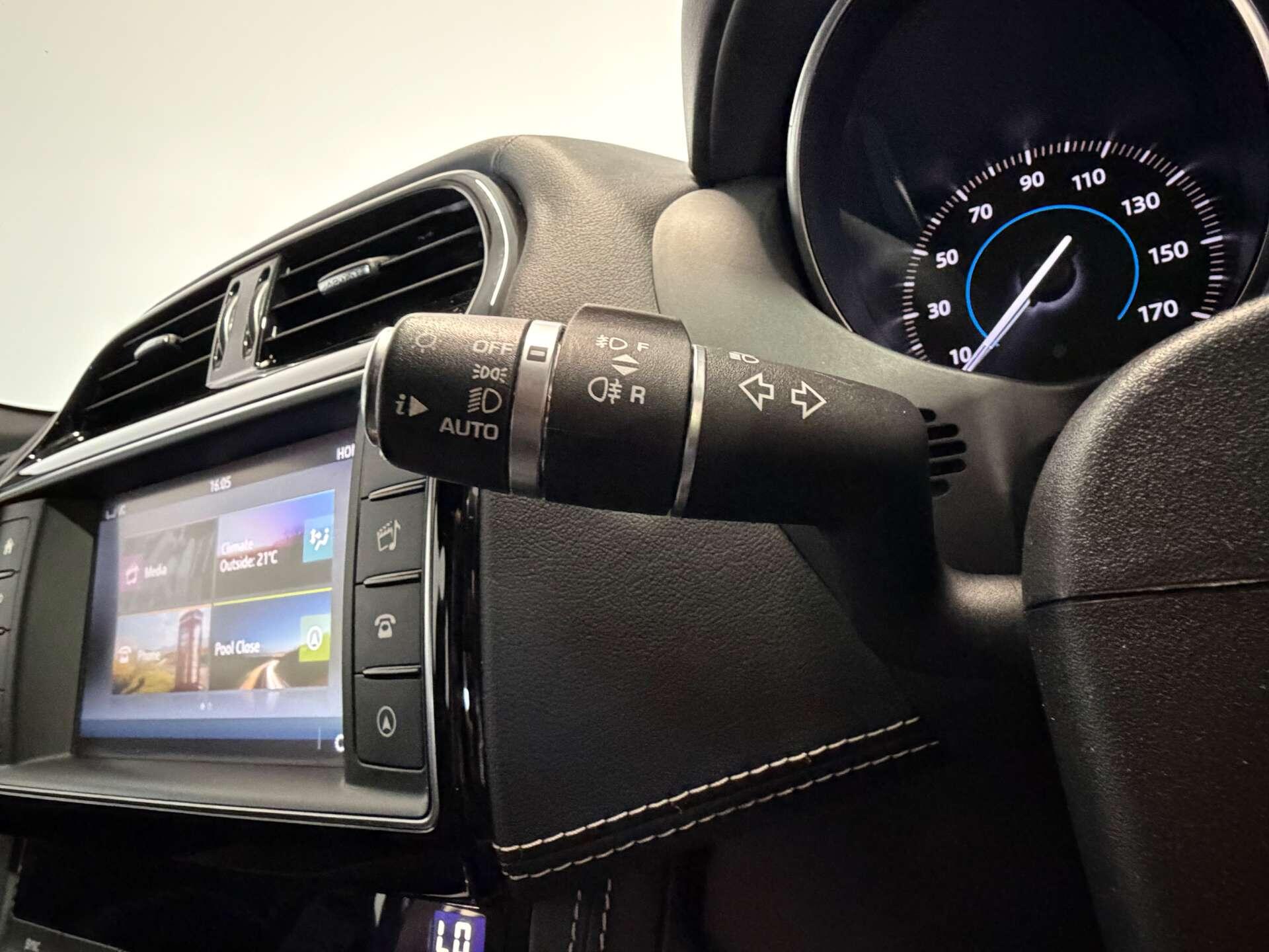 Jaguar F-Pace view 39