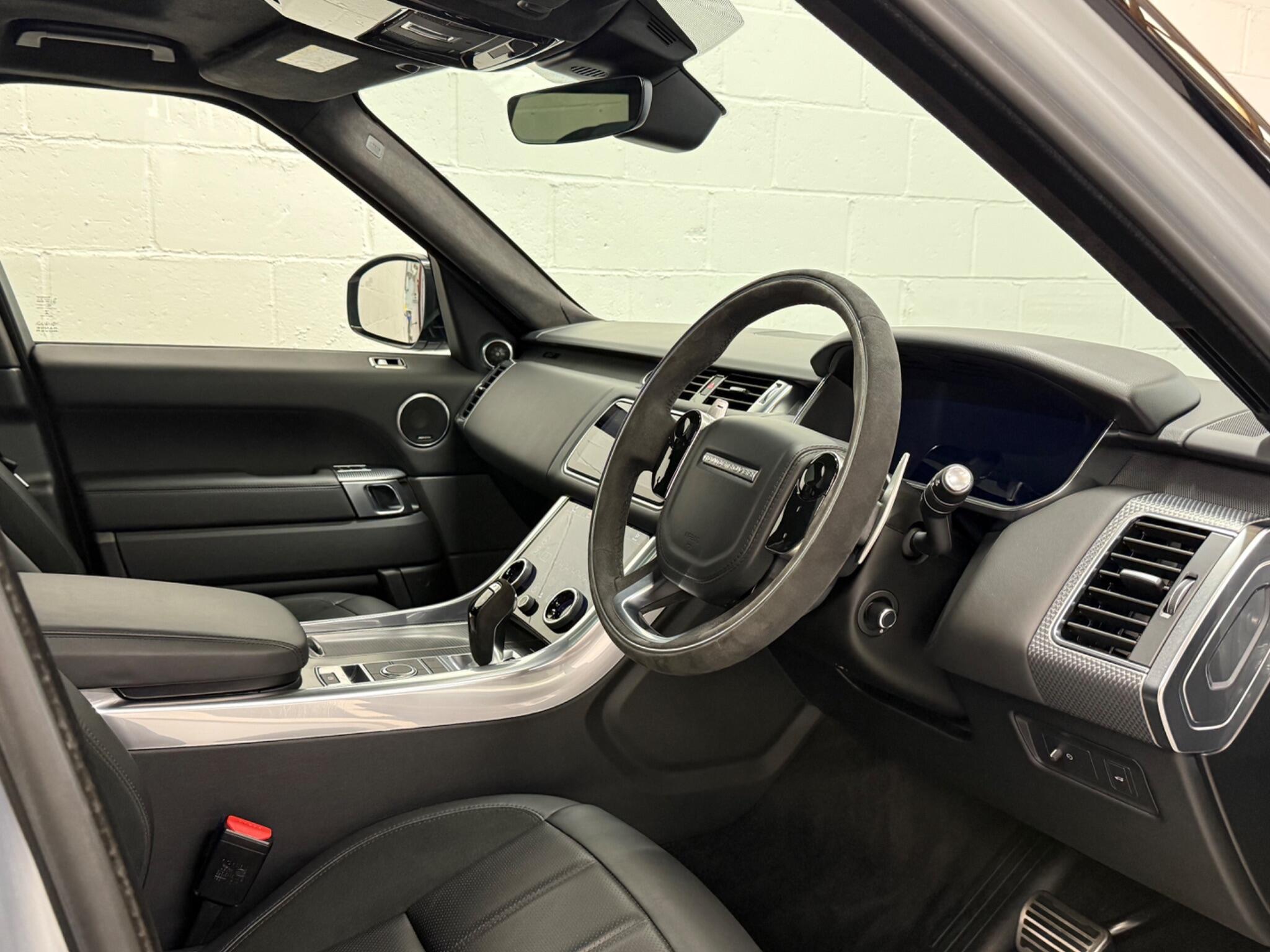 Land Rover Range Rover Sport view 11