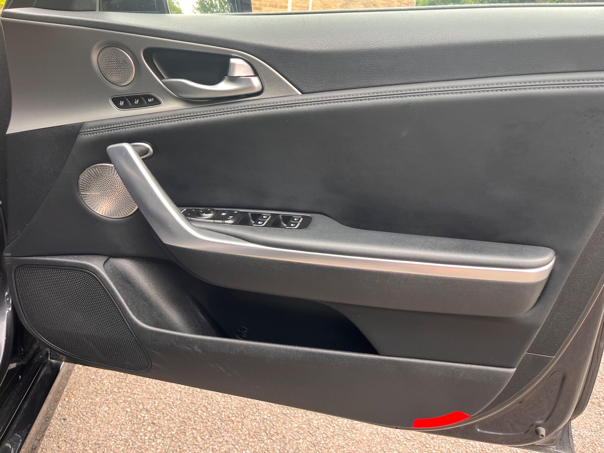 Kia Stinger view 35