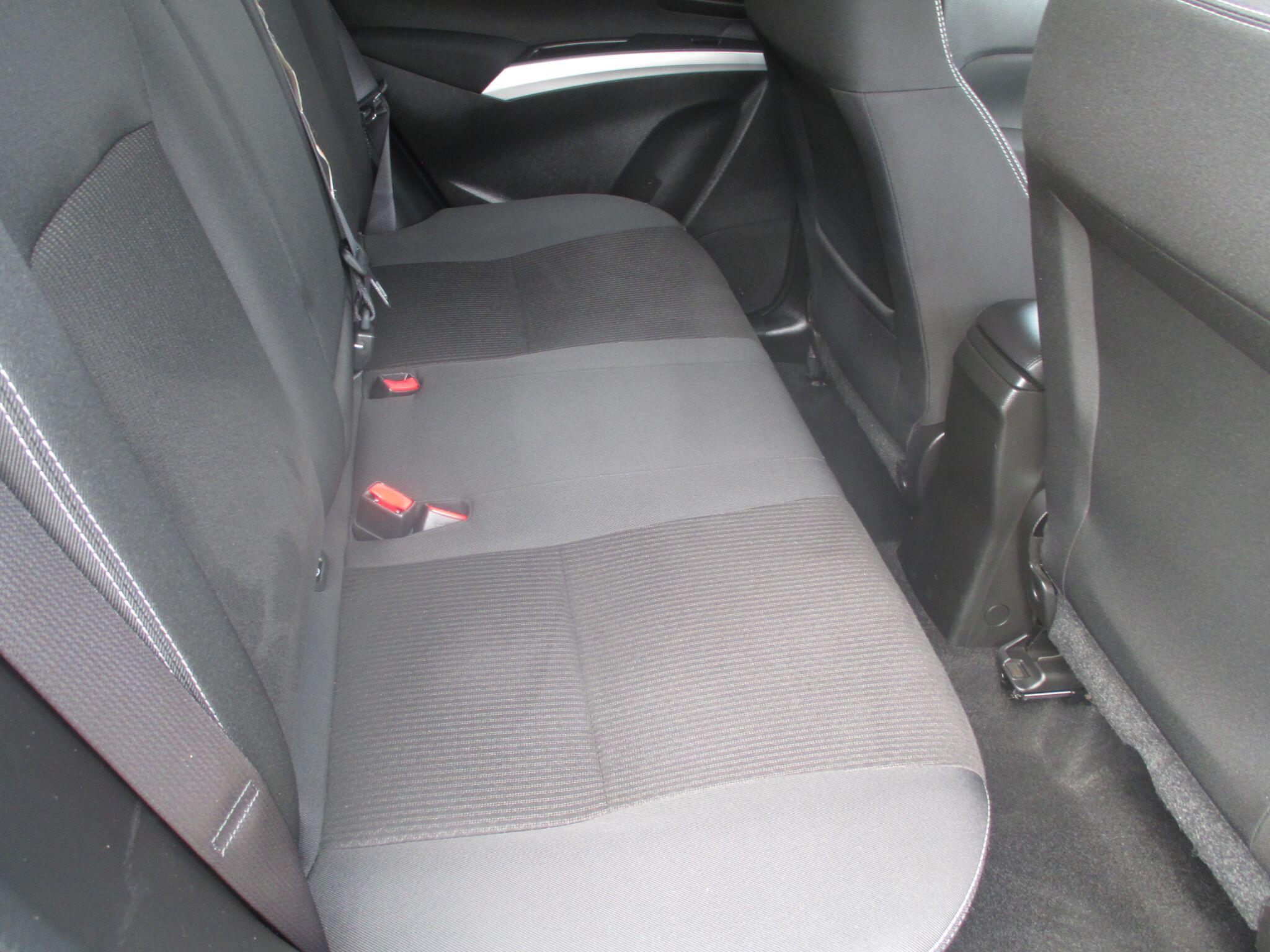 Suzuki SX4 S-Cross view 25