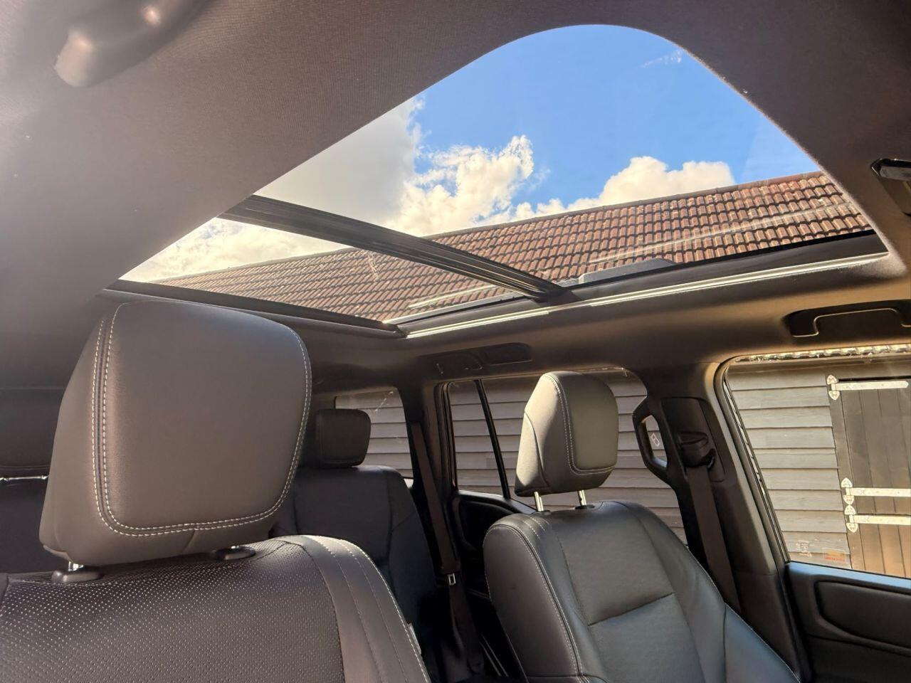 Toyota Land Cruiser view 19