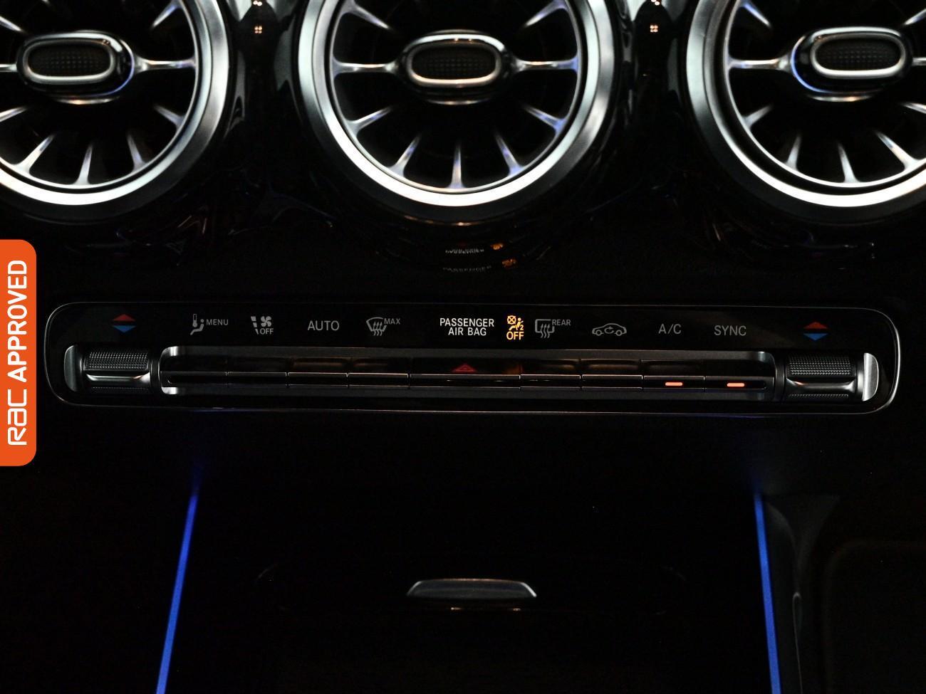 Mercedes-Benz GLB view 18