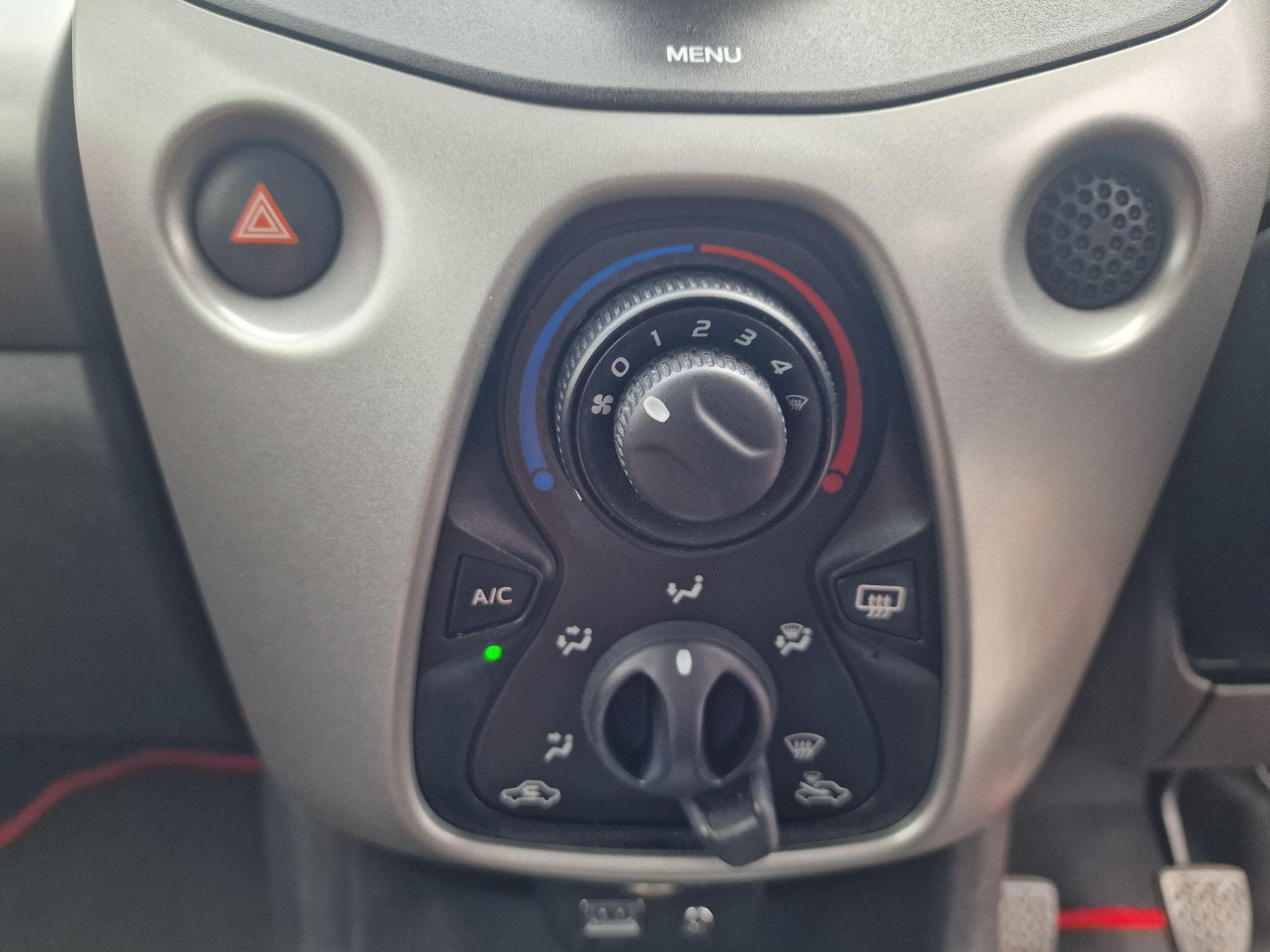 Toyota Aygo view 36