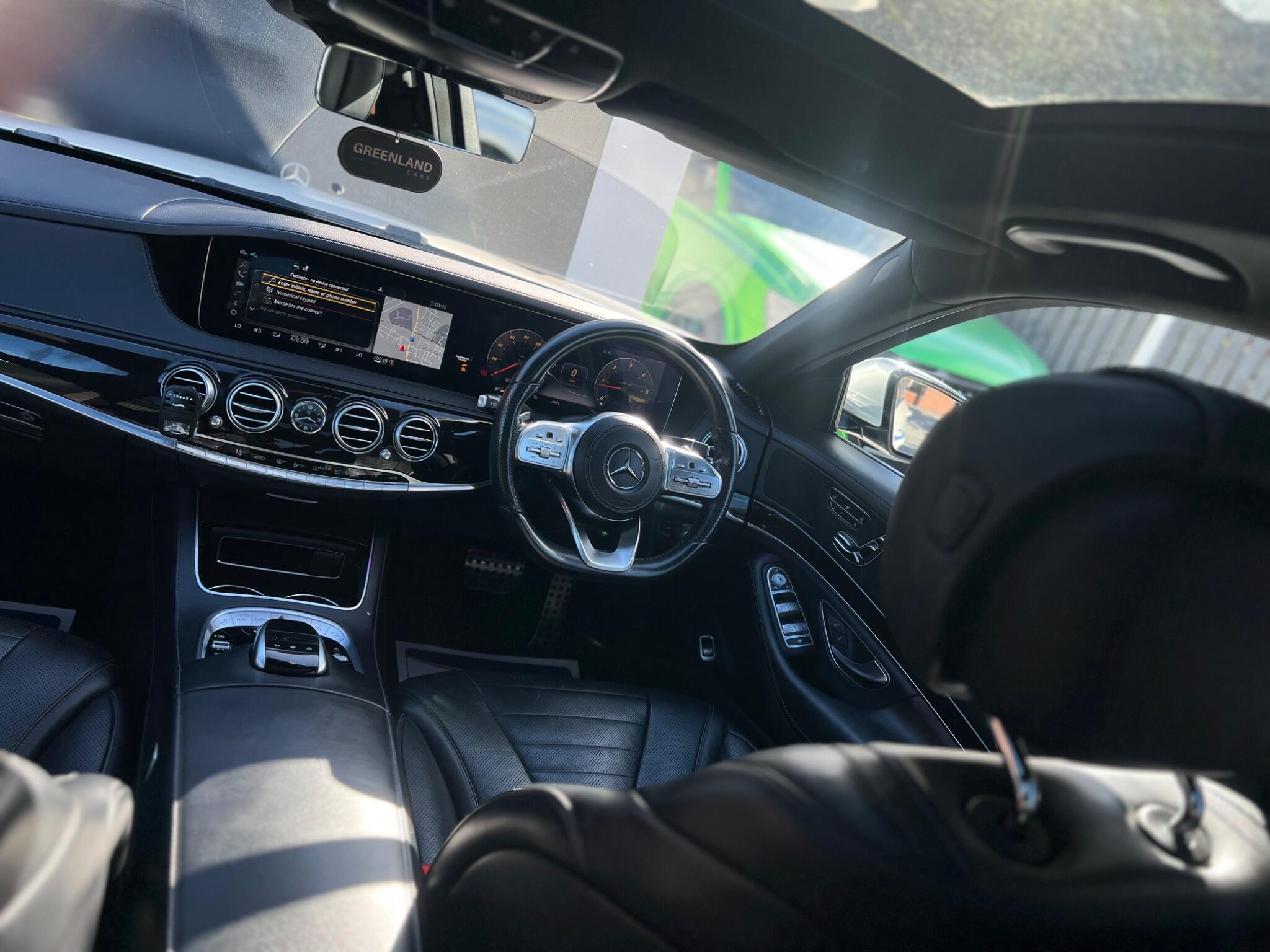 Mercedes-Benz S-Class view 35