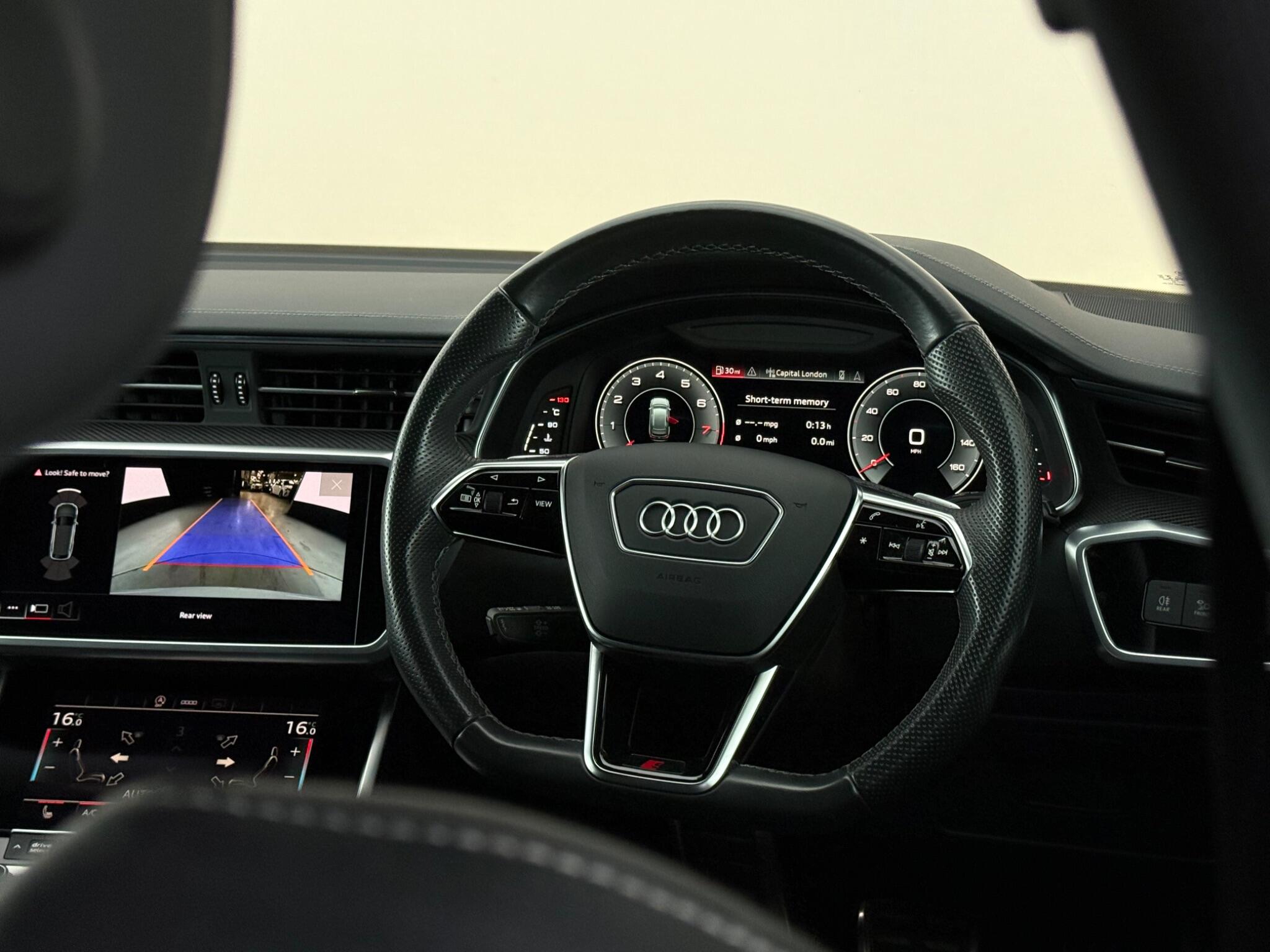 Audi A6 view 13