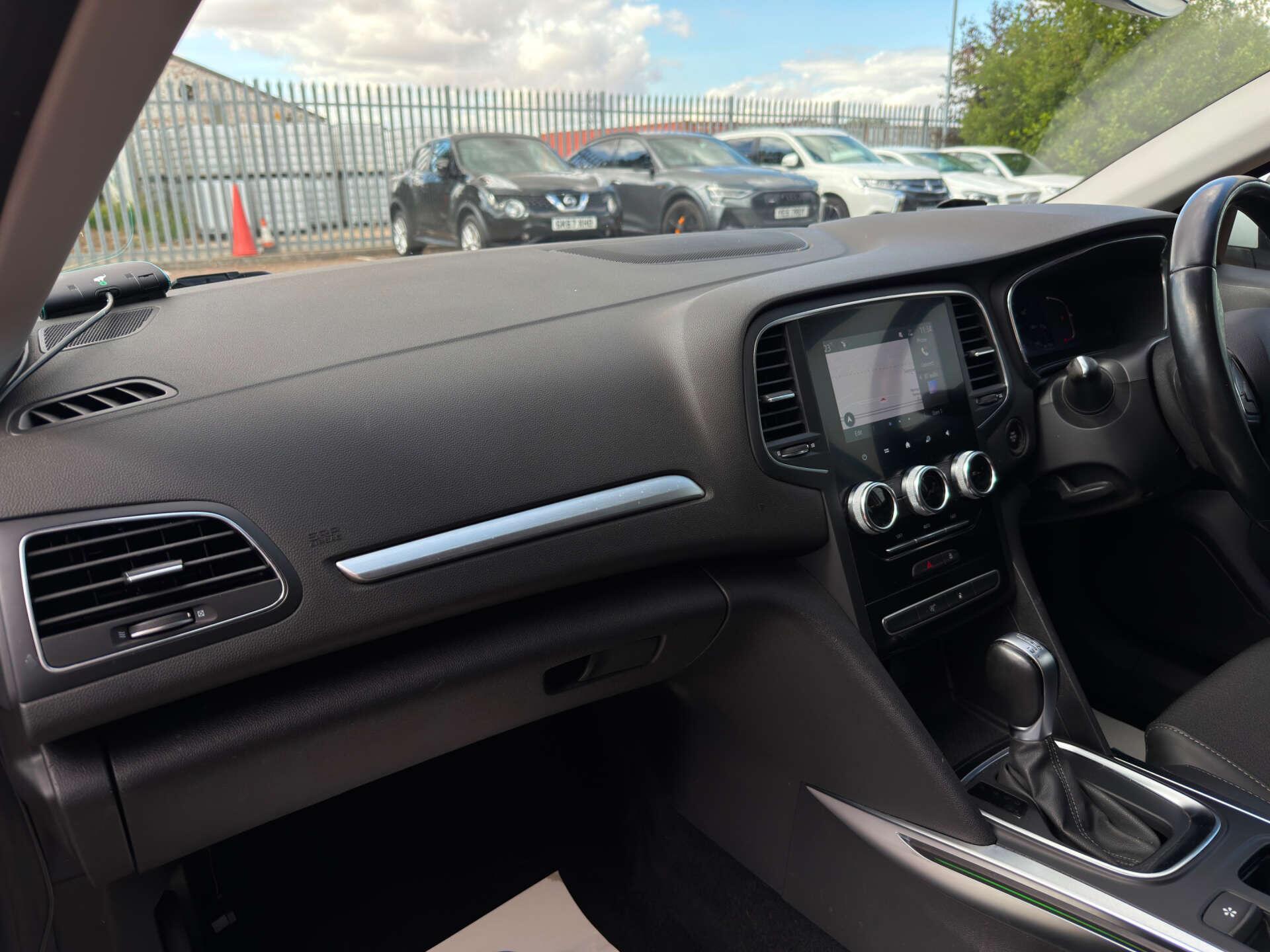 Renault Megane view 45