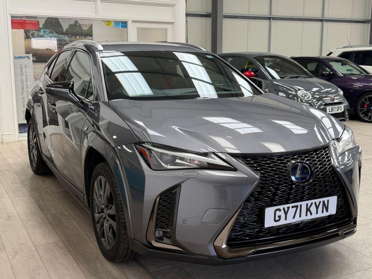 Lexus Ux view 10