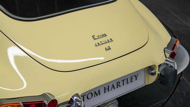 Jaguar E-Type view 17