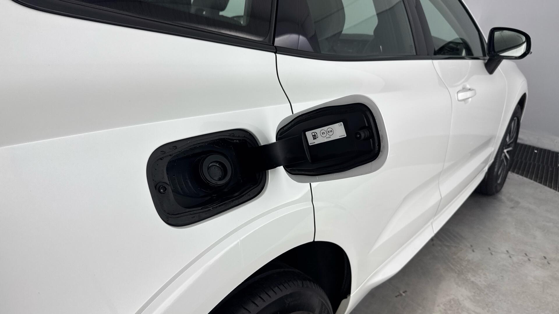 Volvo XC60 view 20