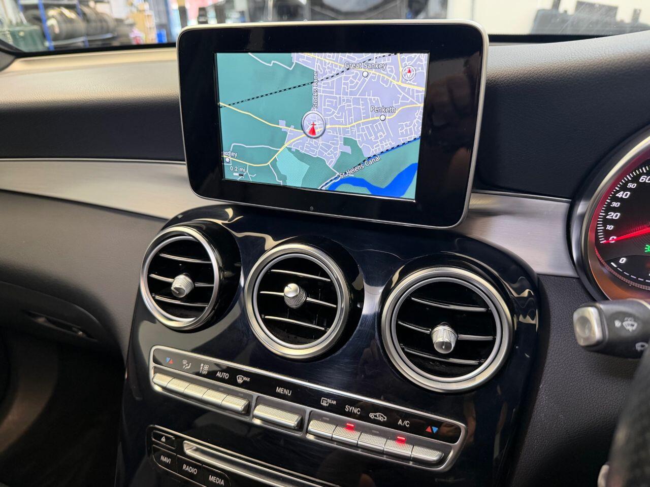 Mercedes-Benz GLC view 20