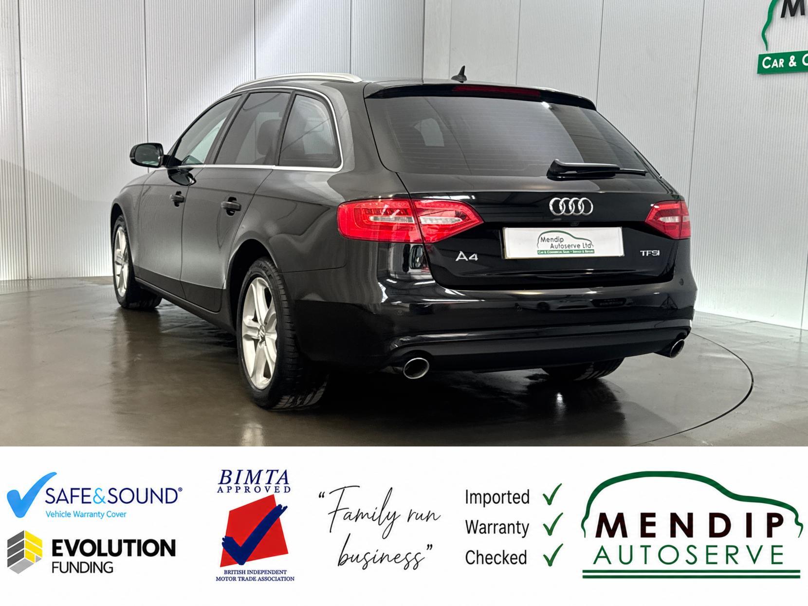 Audi A4 Avant view 16