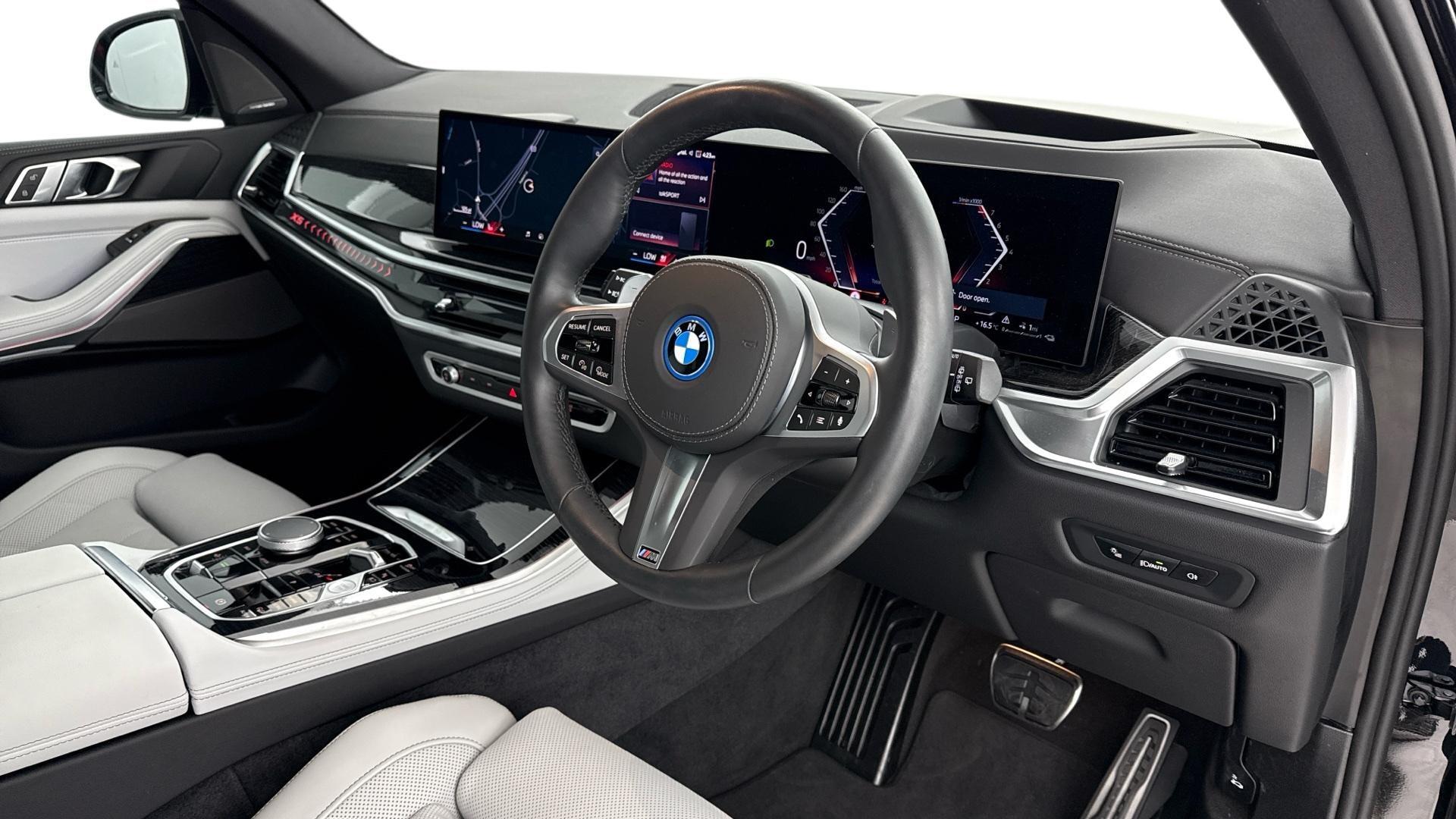 BMW X5 view 6