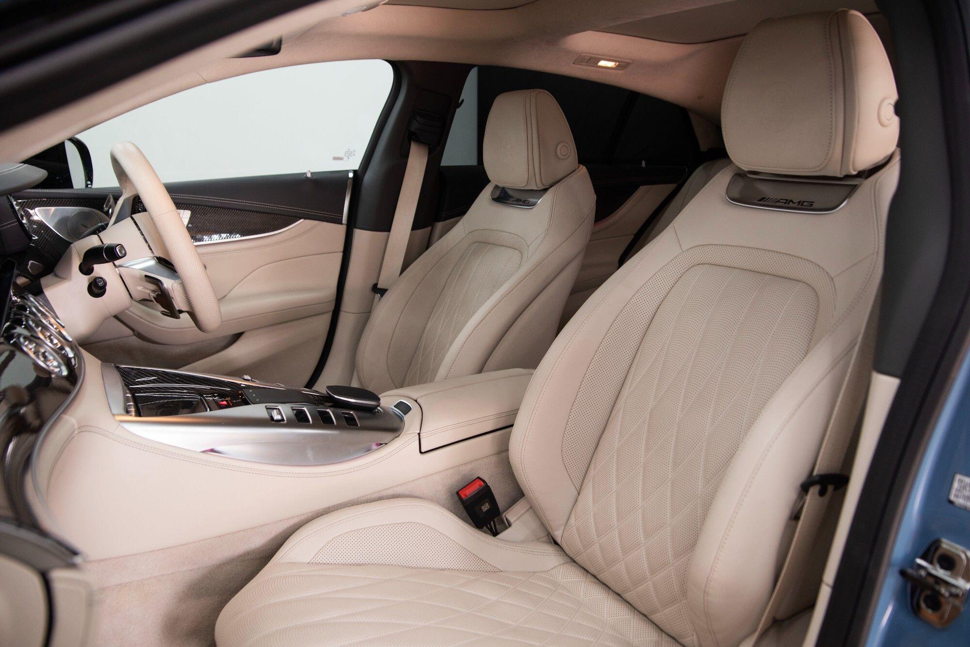 Mercedes-Benz Amg GT view 4