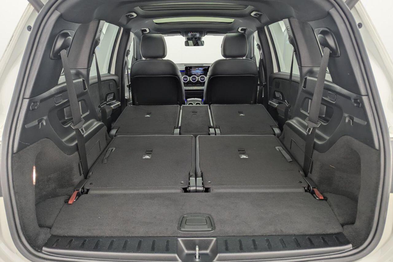 Mercedes-Benz Eqb view 26