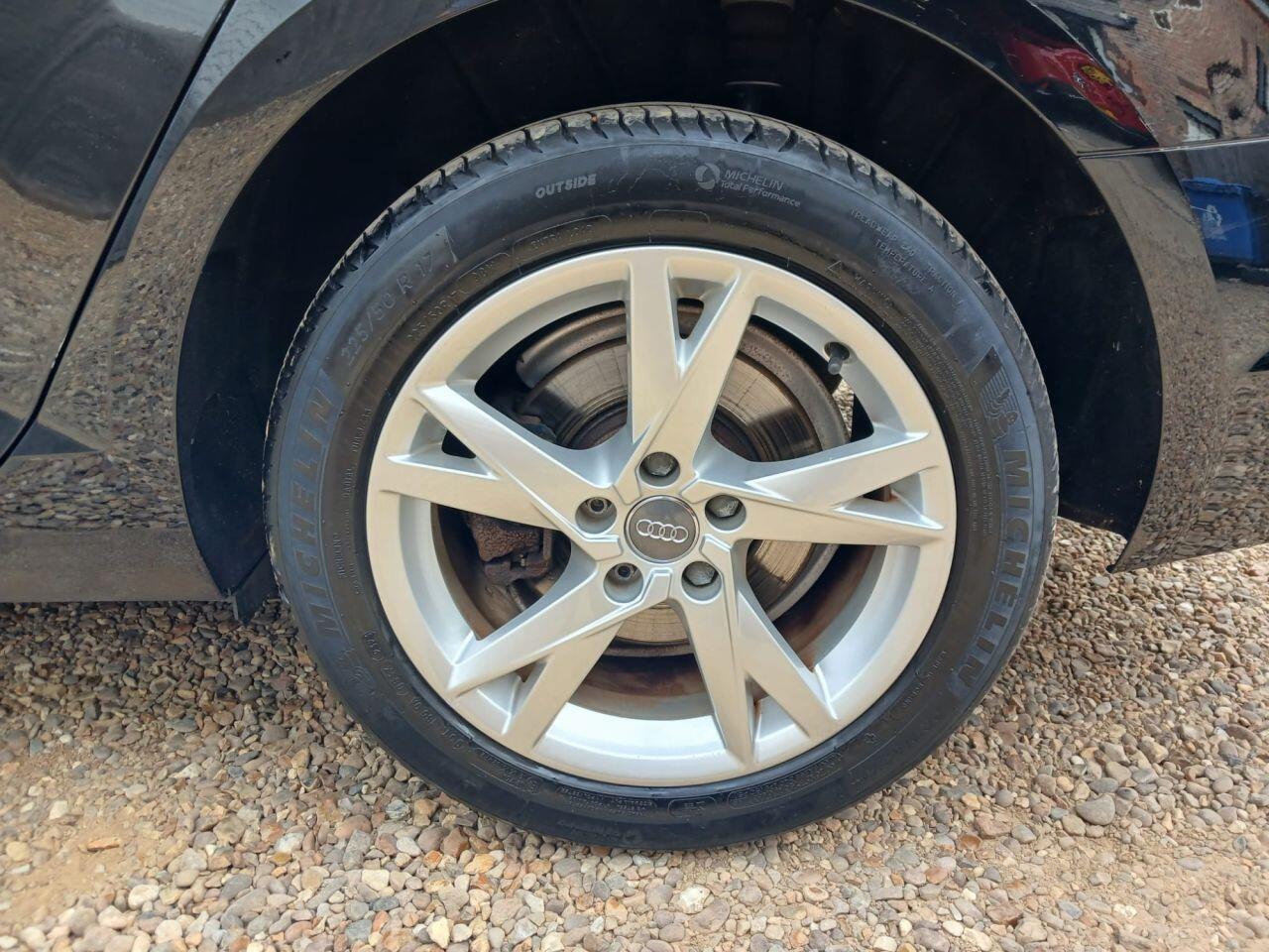 Audi A4 view 52