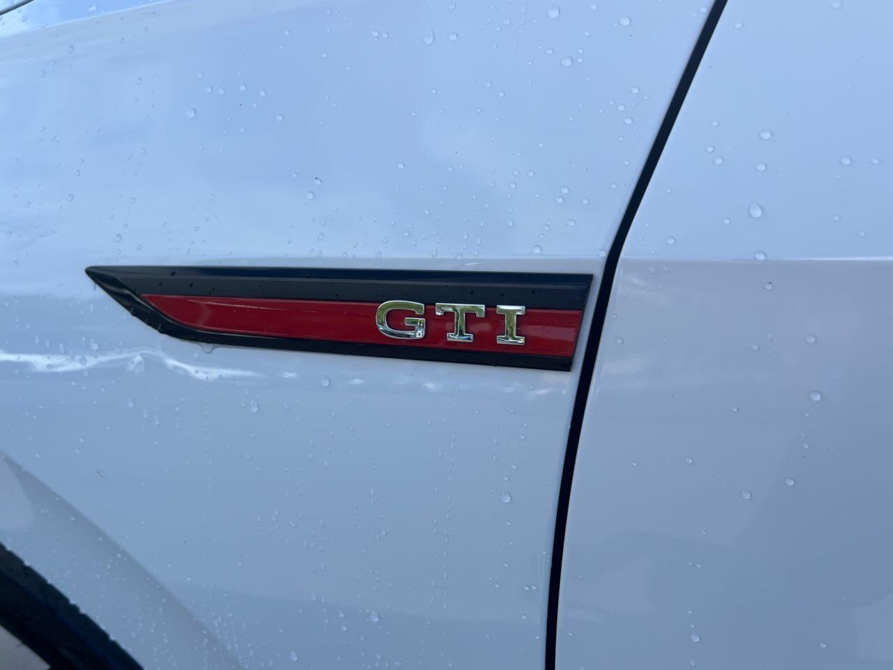 Volkswagen Golf view 28