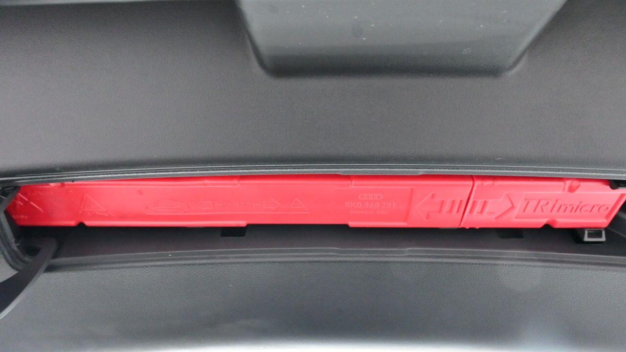 Audi A6 Avant view 42