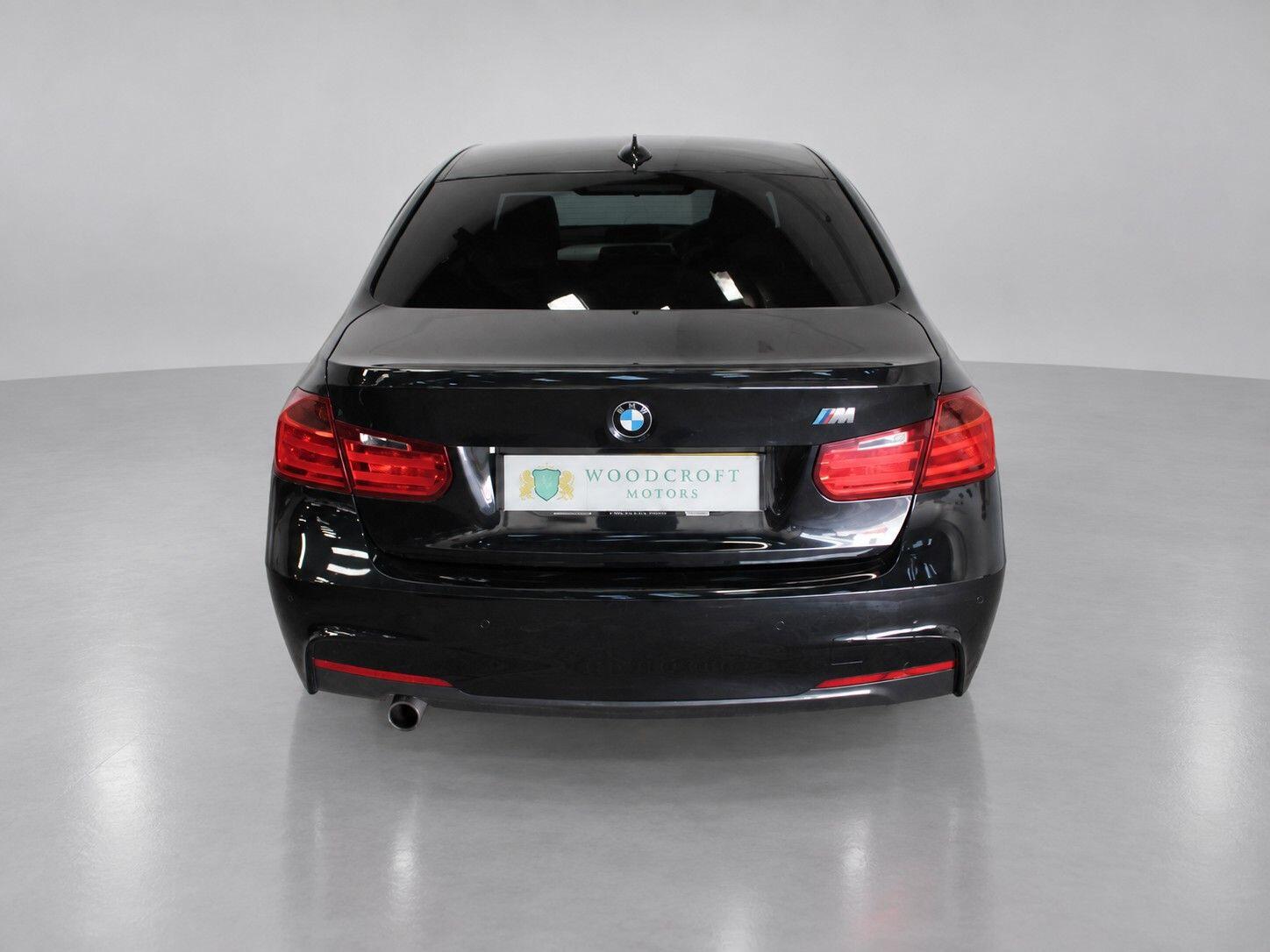 BMW 3 Series view 14