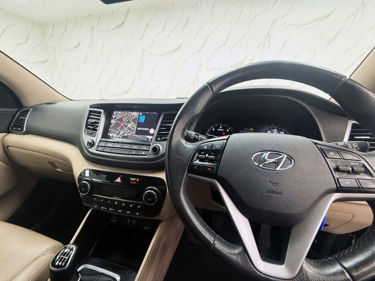 Hyundai Tucson view 16