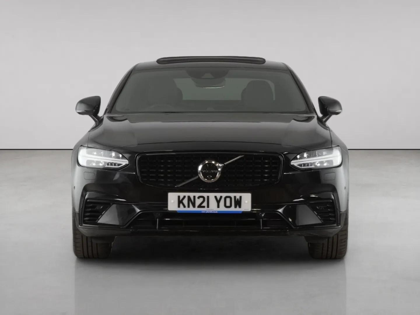 Volvo S90 view 5