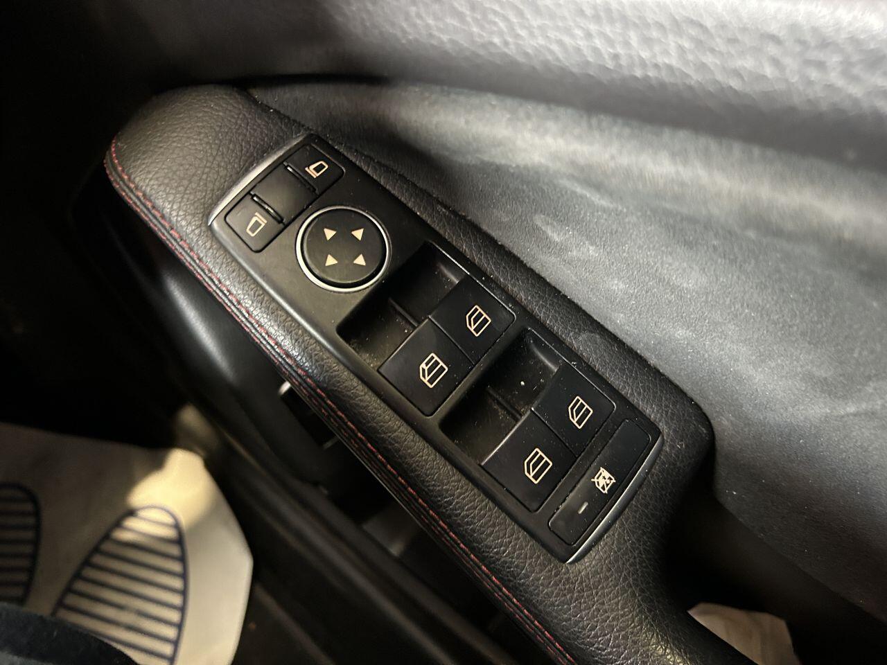 Mercedes-Benz Gla view 48