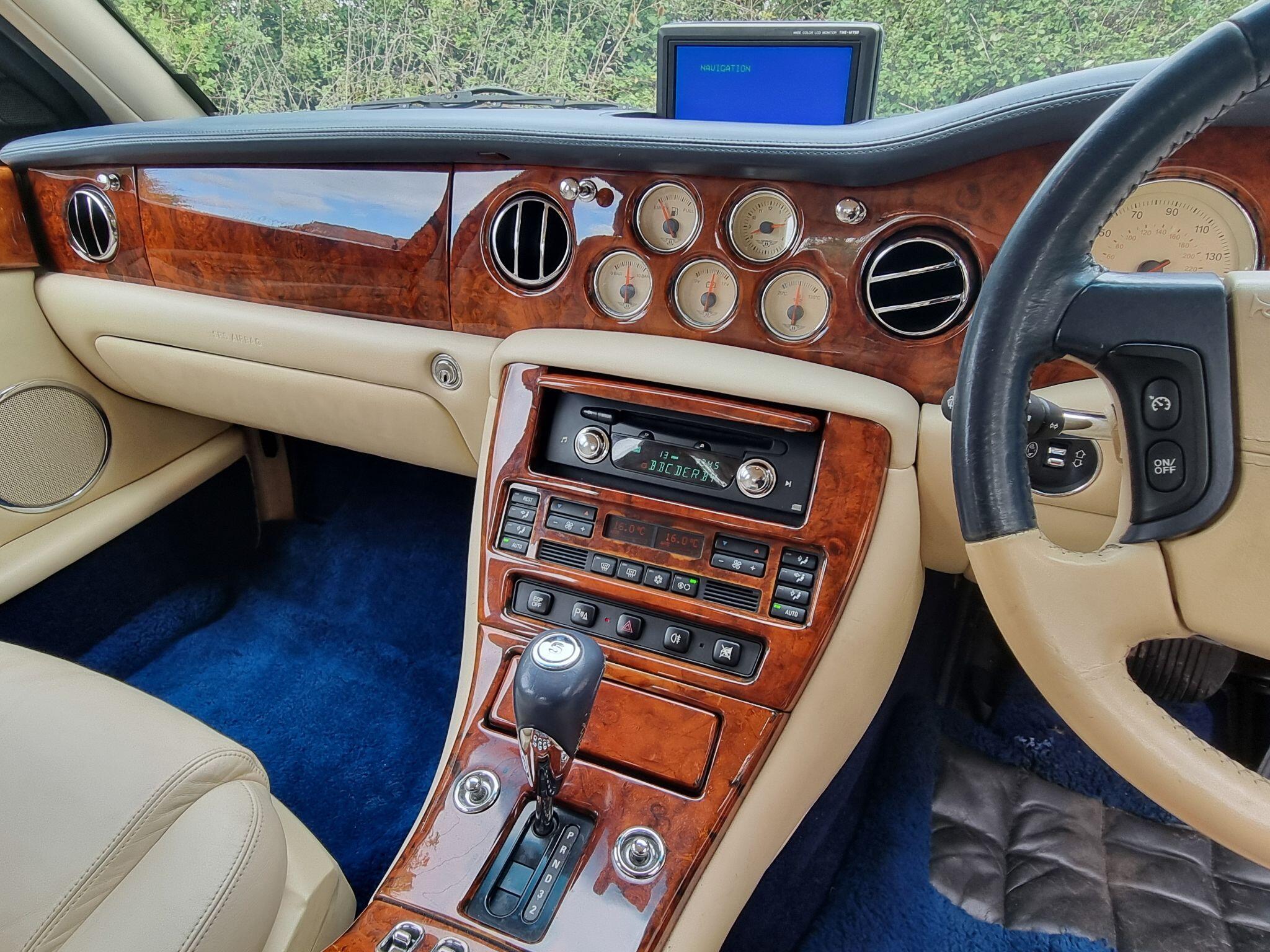 Bentley Arnage view 6