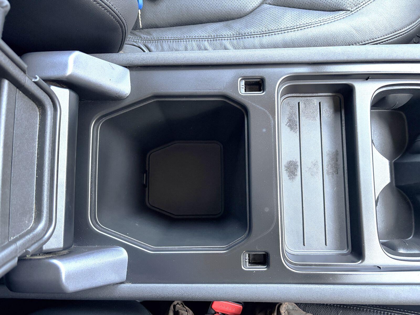 Land Rover Defender view 46