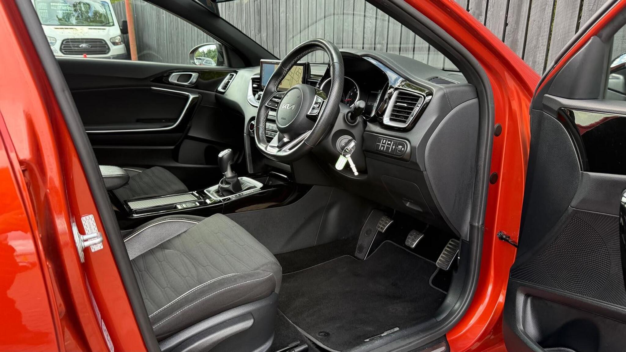 Kia Ceed view 22