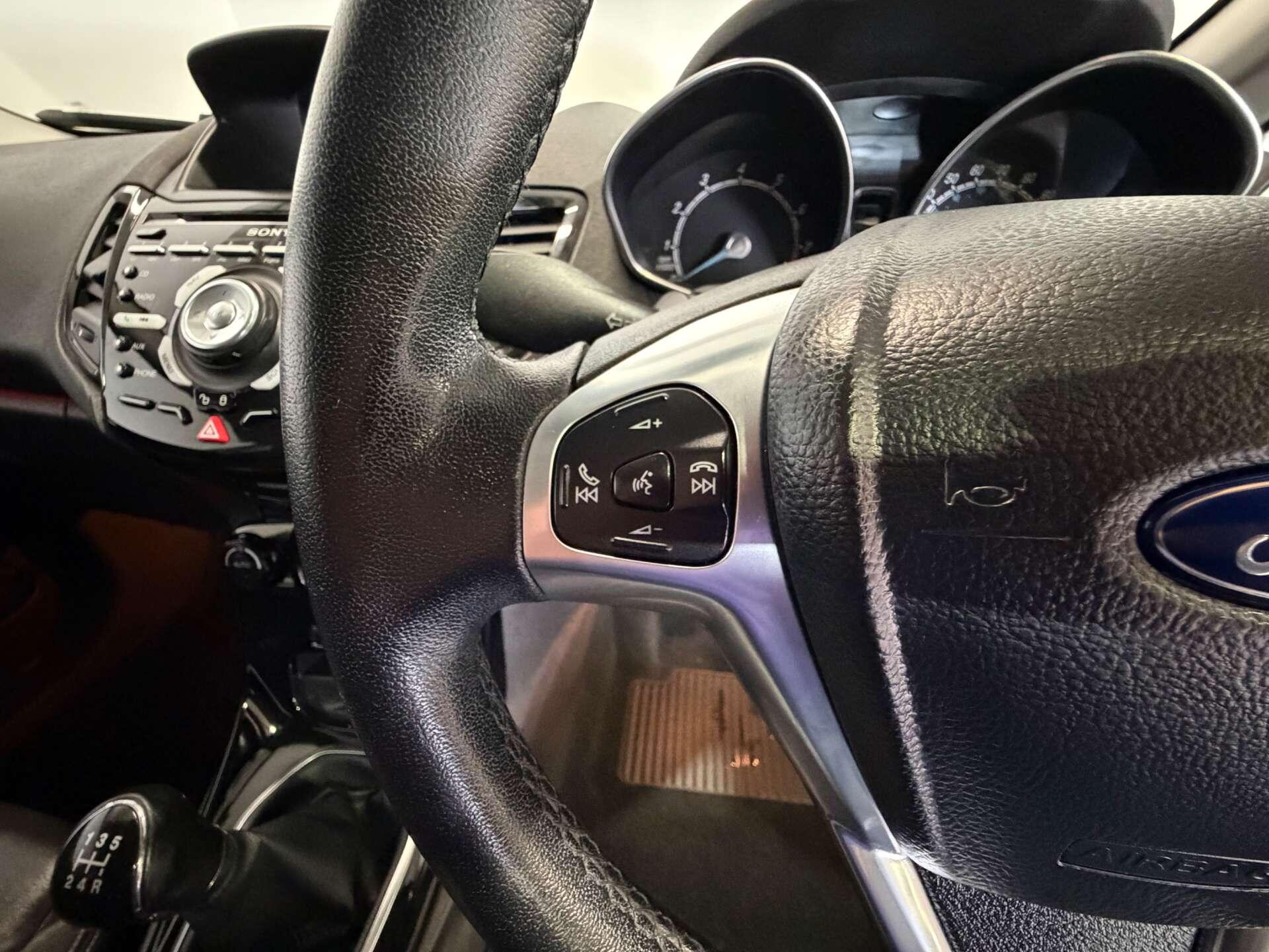 Ford Fiesta view 27
