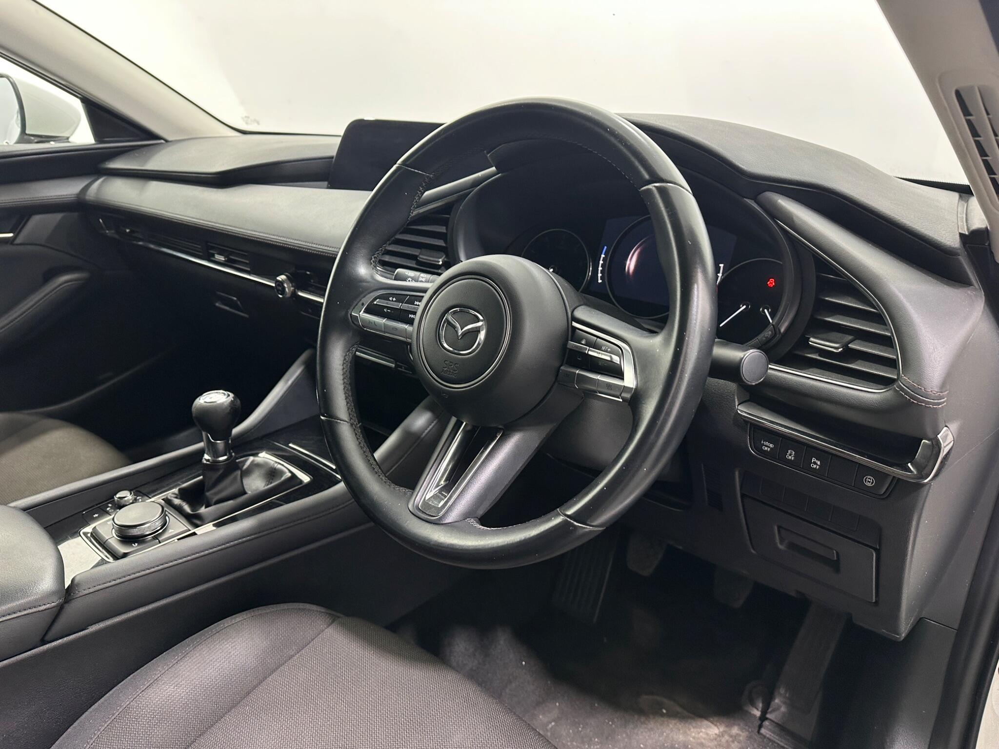 Mazda Mazda3 view 11
